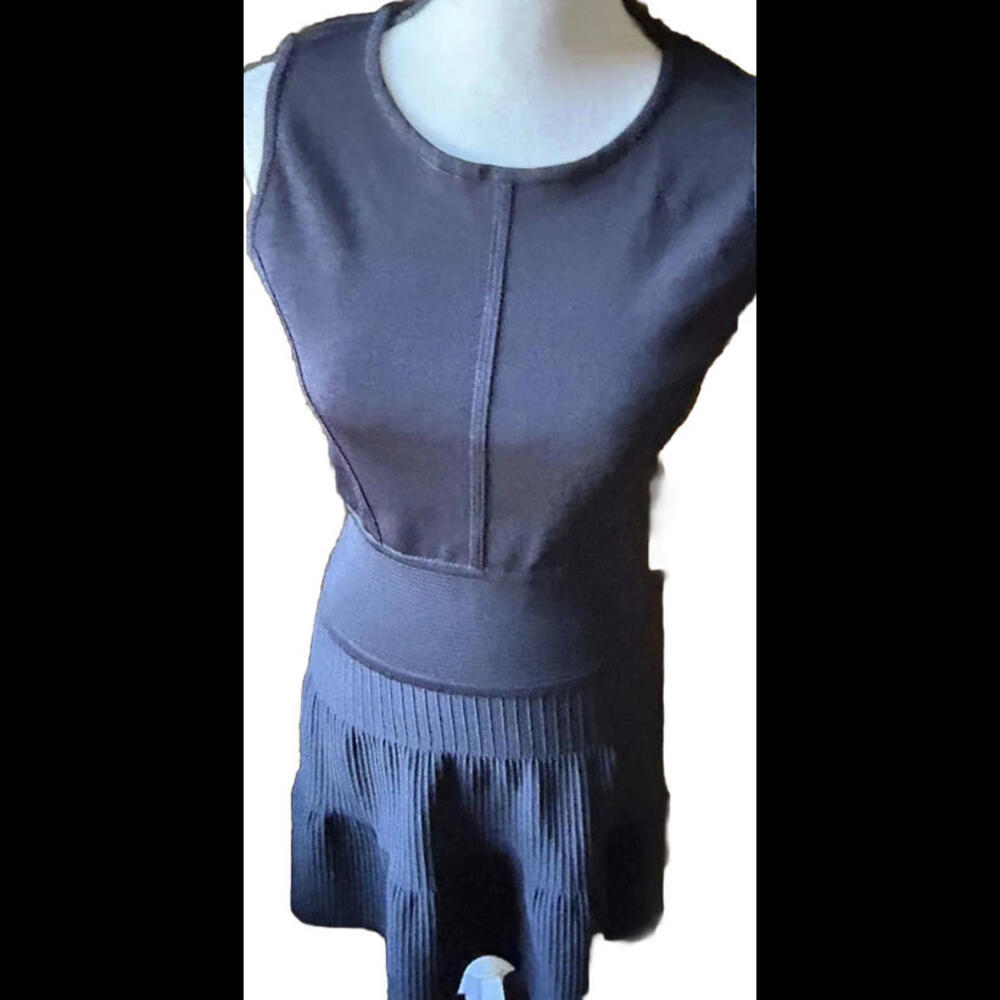 👗⚫️Cache Black Knit Dress Bodycon Scoop Neck Flare Skirt Size M NWOT